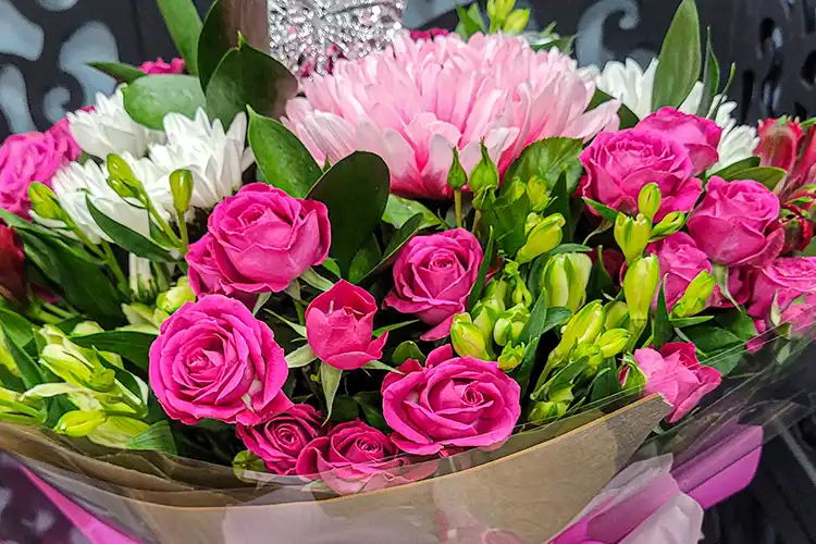 valentines day flowers - pink roses